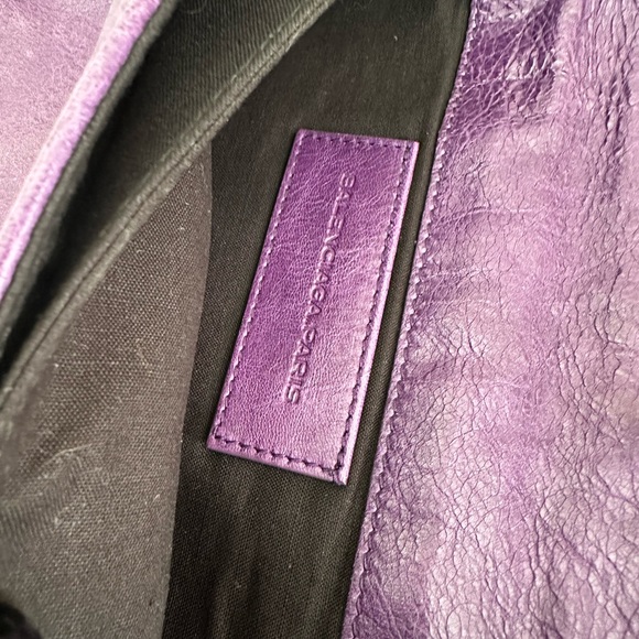 Authentic Balenciaga Envelope Clutch - Picture 7 of 12